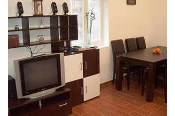Črna gora Privát Petrovac, Eksterier